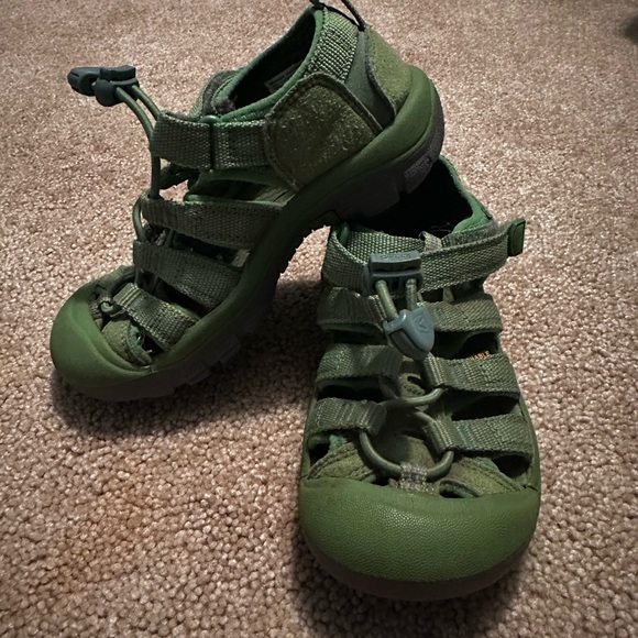 Kids Keen Outdoor Sandals - Picture 2 of 6